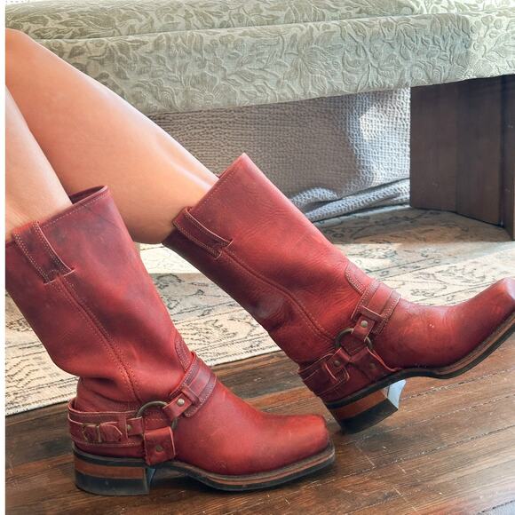 Frye Vintage Red Leather Square Toe Harness Boots 8 - Picture 12 of 12